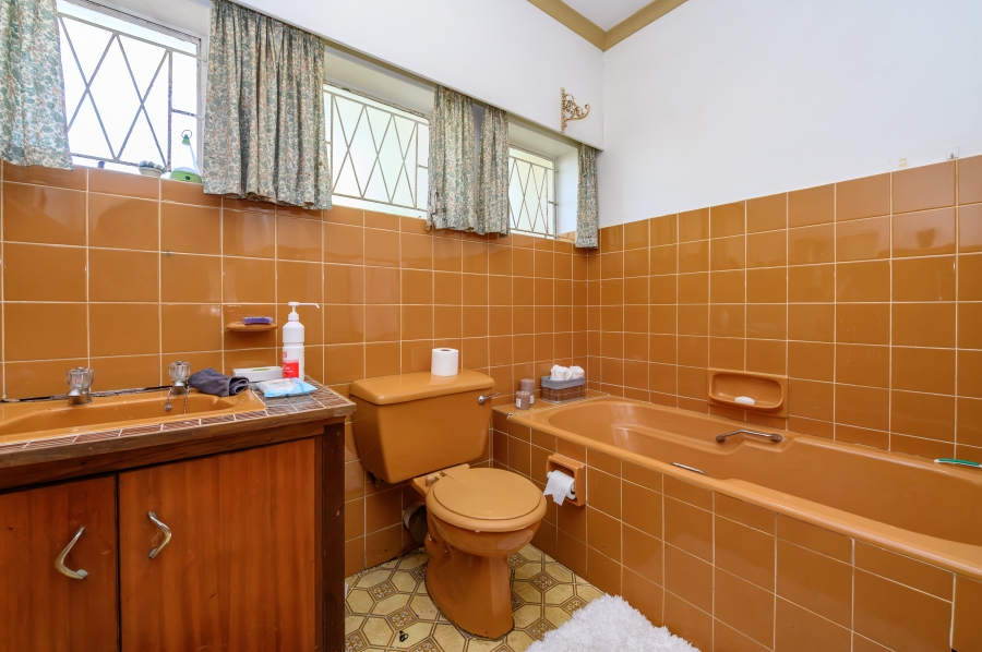4 Bedroom Property for Sale in Summerstrand Eastern Cape